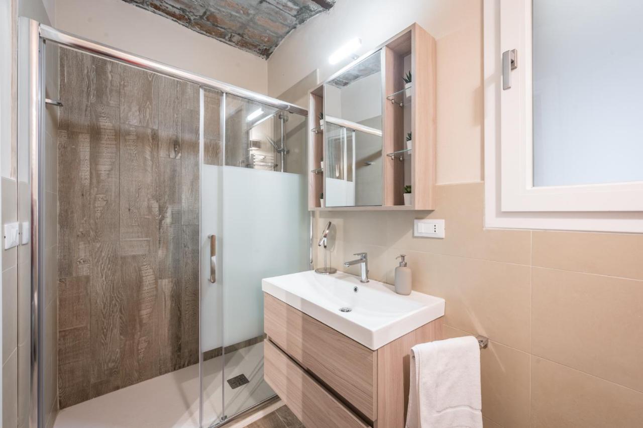Broccaindosso Wood Apartments 5* Bologna Bagian luar foto