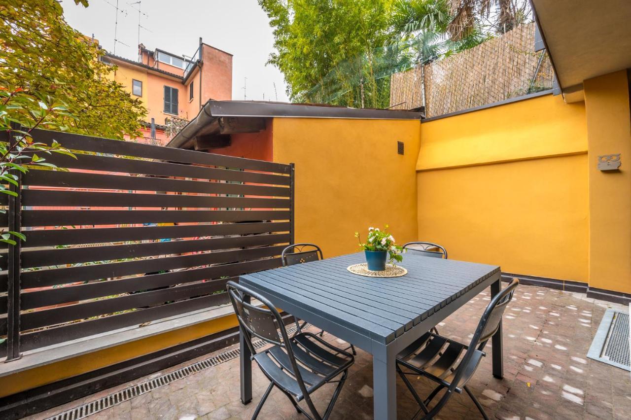 Broccaindosso Wood Apartments 5* Bologna Bagian luar foto
