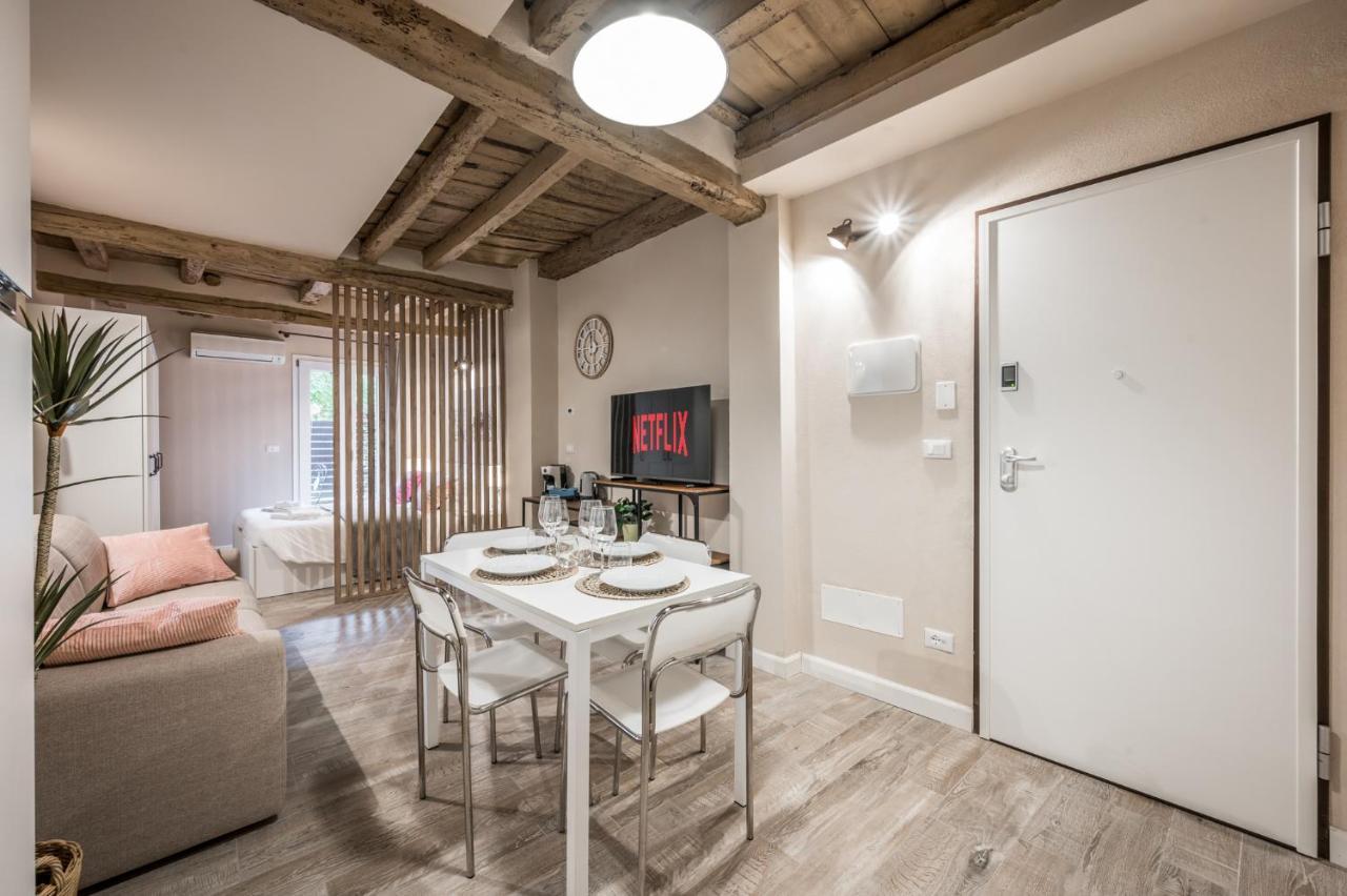 Broccaindosso Wood Apartments 5* Bologna Bagian luar foto