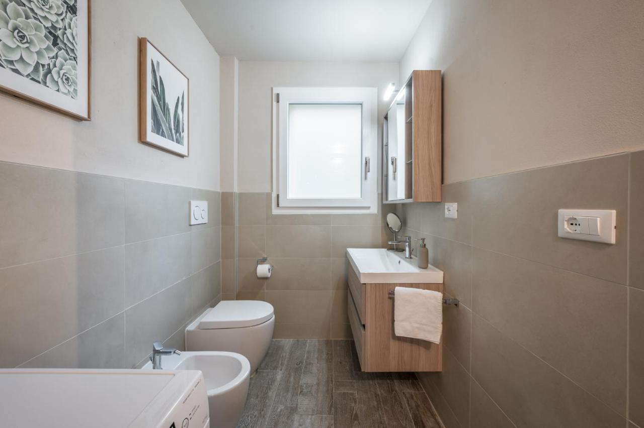 Broccaindosso Wood Apartments 5* Bologna Bagian luar foto