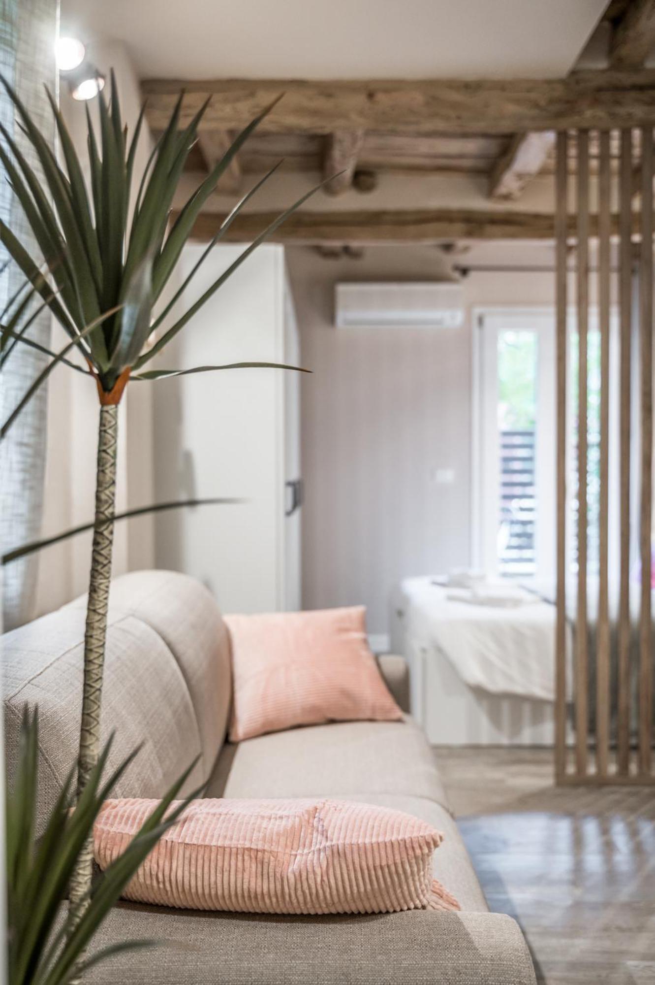 Broccaindosso Wood Apartments 5* Bologna Bagian luar foto